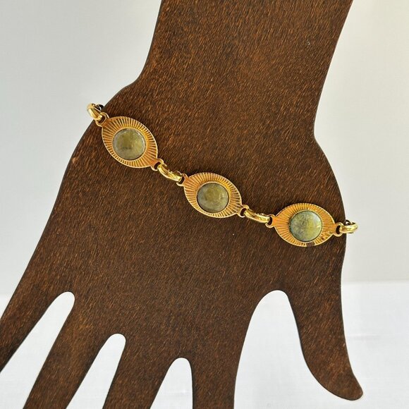 Gold Plated Nephrite Jade Bracelet 8" Women's Plus Size Jewelry Oval Sunburst - Picture 5 of 7